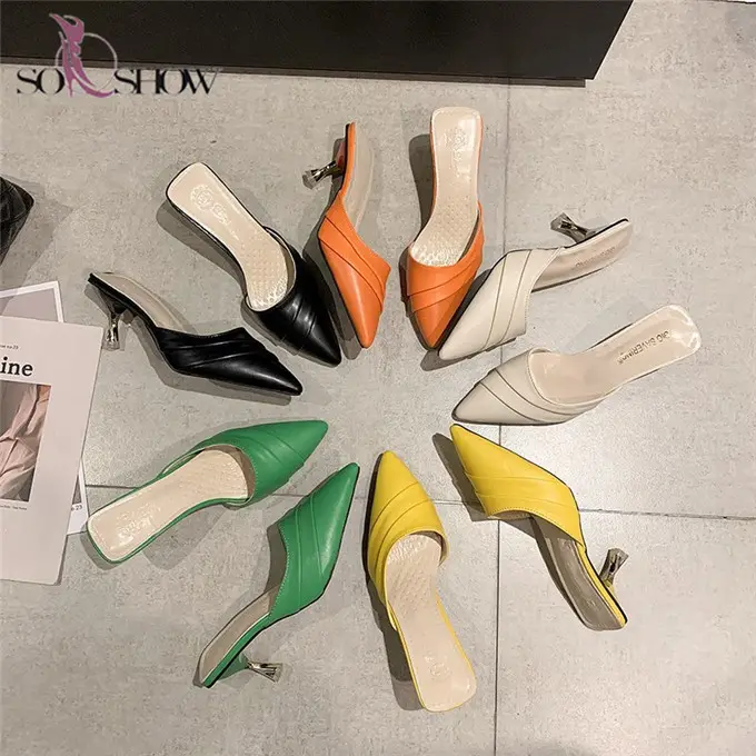 Nuovo arrivo sandali colorati pantofola a punta per donne e donne