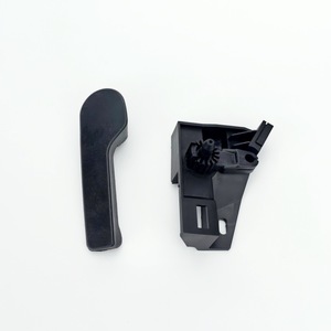 Manija de Capó Volkswagen 1J1823533 1KD823633A, Base de Palanca de Capó de Motor de Plástico Negro para Jetta Golf Passat Tiguan - Product Image 1