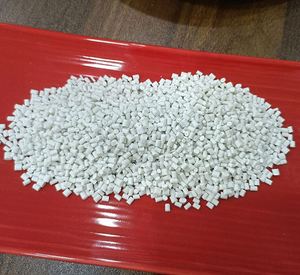 Low Price Polyethylene Terephthalate JADE <b>PET</b> CZ302 CZ318 CZ328 Virgin <b>Pet</b> Resin IV 0.80 Water Bottle Grade <b>PET</b> Resin - Product Image 1