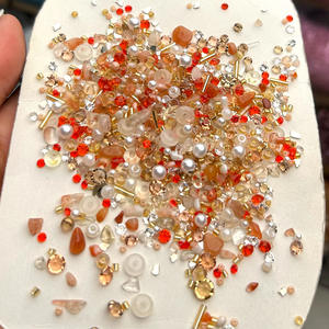 Vibrant Orange Series Little Red Riding Book Nail Art Jewelry Grava de cristal colorida con forma irregular y diseño grabado - Product Image 2