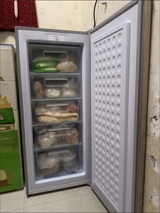 Los cajones D 148L para uso doméstico tienen una gran capacidad, hacen que los cubos de hielo de la nevera ofrezcan una refrigeración rápida - Product Image 5