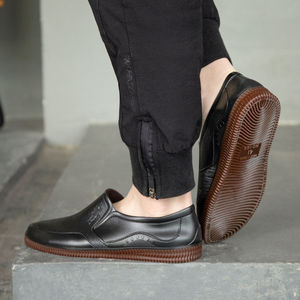 <span class=keywords><strong>Stivali</strong></span> <span class=keywords><strong>da</strong></span> <span class=keywords><strong>pioggia</strong></span> per adulti per uomo, stile punta bassa, antiscivolo, adatto per l'impermeabilizzazione in cucina e per lavori di costruzione - Product Image 4