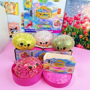 Jouet Squishy en TPR en forme de cerf de Noël de 15 cm avec poudre dorée, taille extra large, simulation de nourriture à cuire à la vapeur, anti-stress pour filles - Product Image 2