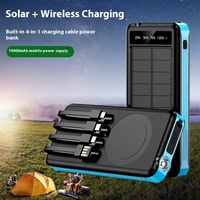 La batterie solaire est livrée avec un câble intégré, une batterie portable étanche de 10 000 mAh avec charge sans fil pour une utilisation en extérieur