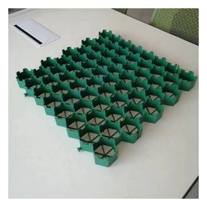 Grille de gravier en <span class=keywords><strong>nid</strong></span> <span class=keywords><strong>d</strong></span>'<span class=keywords><strong>abeille</strong></span> en plastique de conception moderne de marque célèbre 50*50 cm <span class=keywords><strong>avec</strong></span> le géotextile non tissé pour des sentiers de jardin de stationnement de pente - Product Image 3