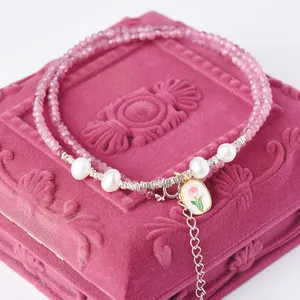 Collana di tormalina rosa con gemma sfaccettata e taglio naturale per creare una collana di gioielli