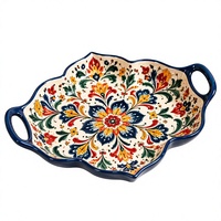 Plat de service en céramique artisanal, motif floral exotique peint à la main, bordure carrée en lotus, bleu marine, double poignée, pour buffet