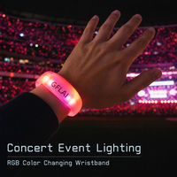 Bracelet LED RGB à changement de couleur, bracelet lumineux personnalisé avec logo, bracelet promotionnel pour événements