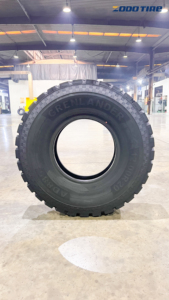Neumático de Alta Calidad Marca Qingdao, Caucho Sólido 385/65r22.5 11r22.5, Neumático Radial Nuevo para Camión TBR - Product Image 3