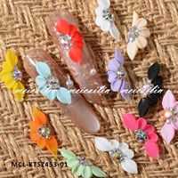 Breloques 3D en résine colorées en forme de fleurs avec strass, décorations florales à cinq pétales de couleurs mélangées pour manucure DIY