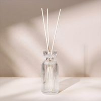 Bouteilles diffuseurs à roseaux en verre côtelé personnalisées en usine, de 50 à 300 ml, flacons en verre de luxe vides pour aromathérapie, couleurs et logos personnalisés