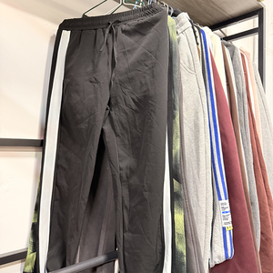Stock di <span class=keywords><strong>Abbigliamento</strong></span> Maschile Usato, Pantaloni da Jogging in Cotone, Friperie, Bundle di <span class=keywords><strong>Abbigliamento</strong></span> Sportivo, Negozio all'Ingrosso Cinese - Product Image 2