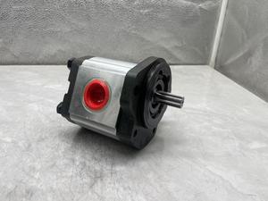 Pompe hydraulique OEM OT200P14D/G28P2 OT200P8D Pompe à huile OT200P16D OT200P11D OT100P25D/G14B0 Pompe à engrenages pour machines agricoles - Product Image 2