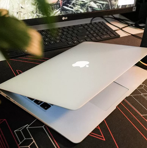 Air 13,3 pouces 2017 Core I5 1,8 GHz 8 Go de RAM 128 Go SSD <span class=keywords><strong>OS</strong></span> <span class=keywords><strong>Monterey</strong></span> A1466 - Product Image 2