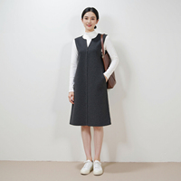 Robe pull sans manches en laine double face pour femme, coupe droite, élégante, longueur genou, idéale pour l'automne