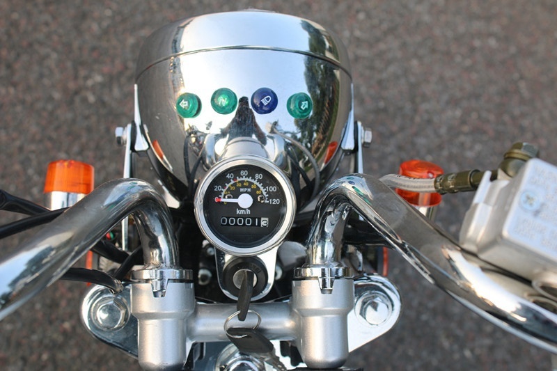 Four-eye chrome headlight + dash + lock