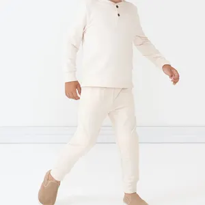 großhandel jungen kapuzenpullover & sweatshirts kundenspezifisch bequem atmungsaktiv kinderkleidungsset