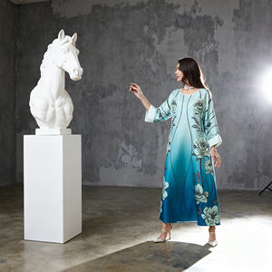 Robe Abaya élégante et modeste en polyester imprimé de haute qualité pour femmes musulmanes, fournisseur en gros sur mesure - Product Image 4