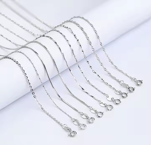 Vente en gros de bijoux haut de gamme en argent sterling véritable S925 Chaîne de bijoux avancée en lingot de <span class=keywords><strong>graine</strong></span> Serpent de vague d'eau Boîte de <span class=keywords><strong>gypsophile</strong></span> Chaîne croisée - Product Image 1