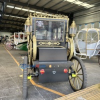 Siège conducteur fermé noir et or pour véhicule de mariage ou de tourisme de type calèche royale électrique