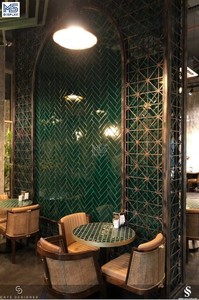 Meubles commerciaux de luxe pour bars et caves à vin : chaises hautes, bureaux, tables, canapés, banquets, comptoirs de bar pour la décoration et la conception de restaurants - Product Image 6