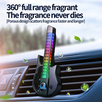 Nouvelle lumière d'ambiance pour voiture avec diffuseur de parfum, lumière polaire, parfum RGB, lumière rythmique musicale contrôlée par la voix