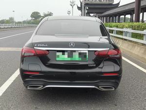 Coche de segunda mano Benz 2023 E350 <span class=keywords><strong>e</strong></span> L sedán deportivo híbrido <span class=keywords><strong>enchufable</strong></span> - Product Image 5