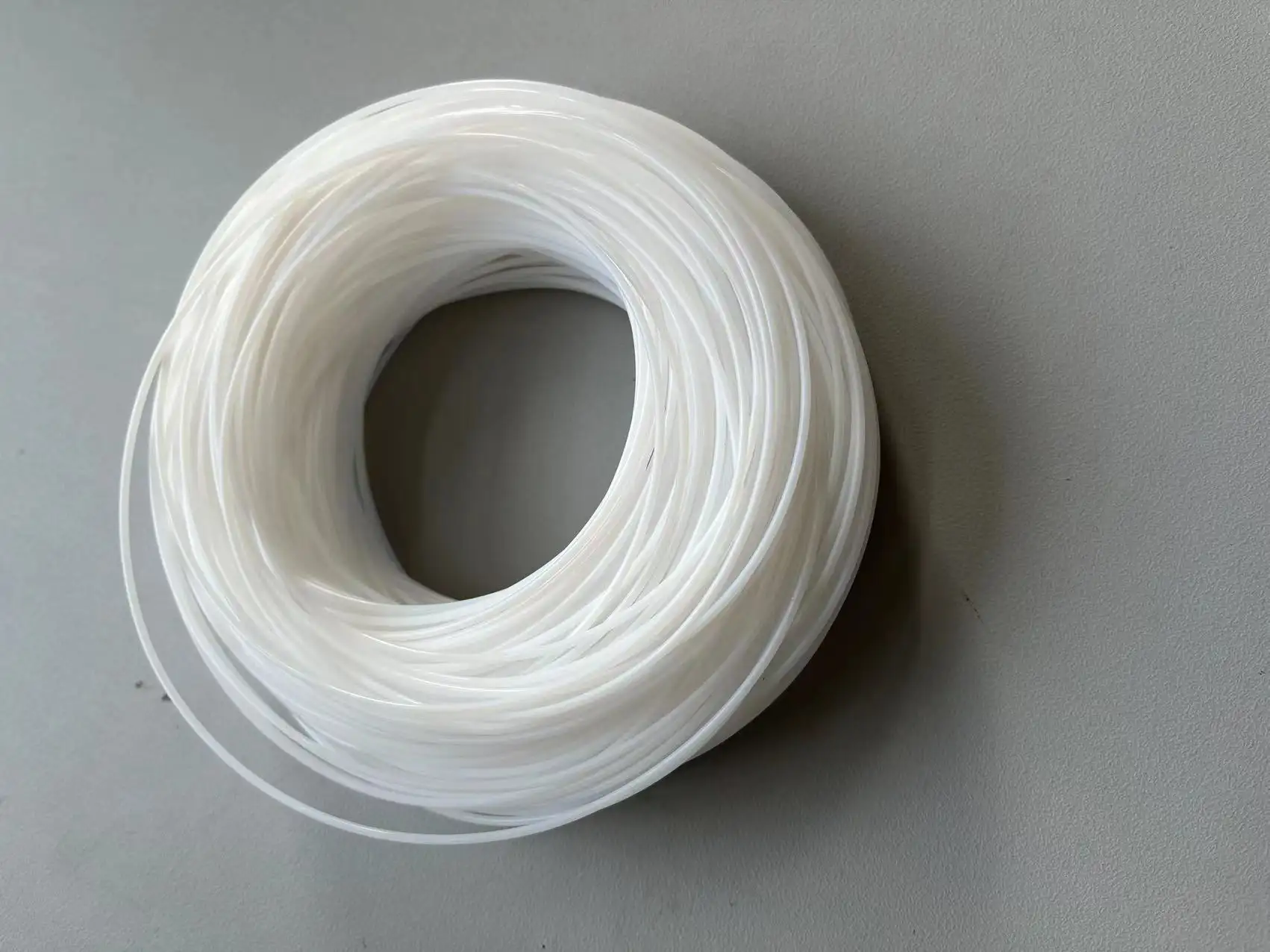 China fábrica flexível ptfe mangueira 1.6*0.8*100m ptfe plástico tubo rolo