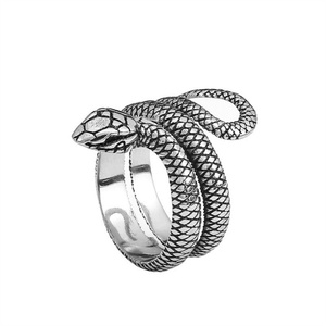 Anillo Retro Punk con Cabeza de Serpiente Cobra, Chapado en Negro, Anillos de Acero Inoxidable con Diseño Animal - Product Image 4