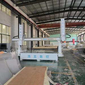 Aquarium acrylique cloisonné en plastique écologique avec séparateurs en maille pour les espèces de poissons agressifs de récifs coralliens - Product Image 6