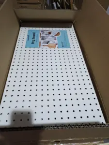 Rak Peralatan Pegboard Besi Besi Galvanis Pegboard Lubang Bulat Pegboard Tugas Berat