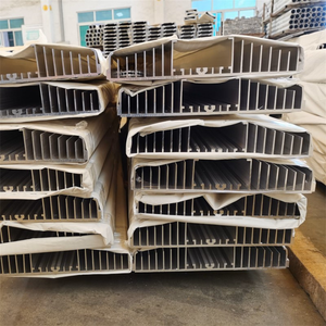 Profils d'extrusion en aluminium pour auvent de plateforme ferroviaire - Product Image 4