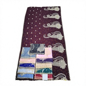 Châle en mousseline de soie en gros, brodé motif cachemire, orné de strass, festonné, doux, respirant, formel, OEM ODM personnalisé - Product Image 2