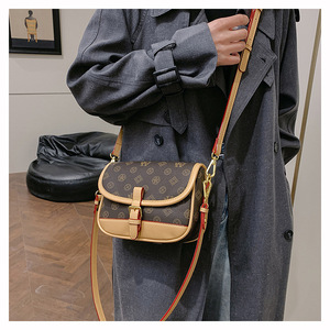 2025 nuova borsa a tracolla in pelle sintetica di alta qualità da donna di alta qualità nuovo vestito alla moda dal Design di lusso Versatile con stampa a fogli mobili <span class=keywords><strong>Messenger</strong></span> - Product Image 3