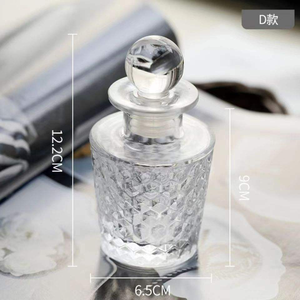 Bouteille en verre vide en gros avec couvercle hermétique, plusieurs spécifications, stock disponible pour l'aromathérapie, les parfums et les mini-liqueurs - Product Image 6