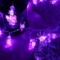 Décorations d'Halloween pour maison, bar ou fête sur le thème des maisons hantées : Guirlande lumineuse LED 3D araignée violette, alimentation solaire/à piles/électrique