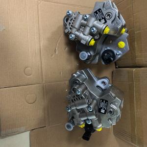 La nouvelle pompe à carburant compatible avec le moteur SAA6D114 est 4307021 3973228 4921431 p3973228. 4988595 - Product Image 1