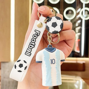 Porte-clés de football en PVC CZFIT, figurine de joueur de football miniature 3D, motif dessin animé, durable, écologique, moderne et simple, vente en gros - Product Image 5