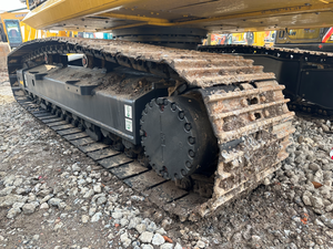 Excavadora Usada de Alta Calidad Komatsu PC240-8 para Exportación Global, Sistema Hidráulico Original, Compatible con Contenedores y Envíos a Granel - Product Image 3