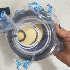 Kit d'étanchéité pour vérin de flèche Hyundai 31Y1-28960 pour réparation de pièces d'excavatrice - Product Image 3