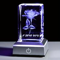Cube en cristal K9 de haute qualité, gravé au laser 3D, fleur, papillon, base lumineuse LED, tendance de la mode, style amour, trophée, beau cadeau