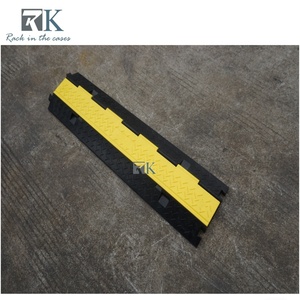 Rampa Protectora de Cables de Goma de Alta Resistencia de 2 Canales para Eventos al Aire Libre y Carreteras de Tráfico, Venta al Por Mayor de Fábrica - Product Image 3
