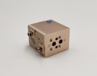 OEM ODM HGO Stack laser à macro-canaux personnalisé 755nm 808nm 1064nm, nouvelle pièce à main haute précision 1200W 12 barres