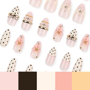 Nouvelles <span class=keywords><strong>Faux</strong></span> <span class=keywords><strong>Ongles</strong></span> Minimalistes à Coller, Pointes d'<span class=keywords><strong>Ongles</strong></span> Réutilisables Courtes Amande 3D Effet Paillettes Dorées - Product Image 4