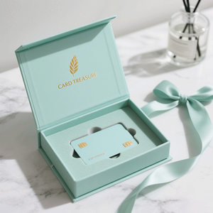 Boîtes d'emballage de cartes de crédit personnalisées pour invitations d'affaires, avec estampage à chaud dorée du logo, fermeture magnétique, boîte en papier pour cartes de crédit VIP - Product Image 1