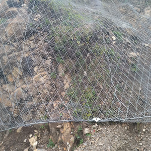 Rollo de Malla de Alambre Galvanizado de 6 Pies para Privacidad, Resistente a la Corrosión, Alta Resistencia a la Tensión, Técnica de Tejido, Soldadura y Doblado - Product Image 4