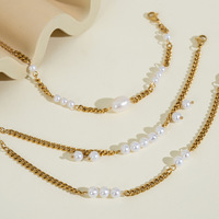 Bracelet cubain épais en acier titane plaqué or 18 carats avec perles d'eau douce, accessoire de mode pour femmes