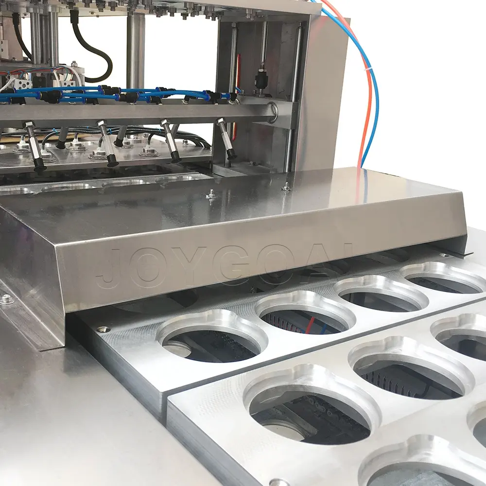 स्वचालित प्लास्टिक कप सीलिंग मशीन पानी भरने और सीलिन कप मशीन