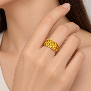 Anillo de Cóctel de Latón Chapado en Oro con Patrón de Pirámide, Estilo Punk, Joyería de Moda Unisex, Accesorio para Uso Diario y Fiestas - Product Image 5