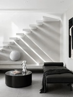 Escalier suspendu moderne en marbre pour intérieur, avec marches flottantes, pour villa de luxe sur mesure